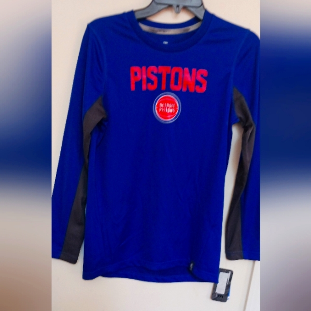 Detroit Piston Long Sleeve Top Size Youth 14/16 Youth NBA STORE